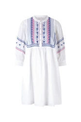Kleid mit Stickerei / Weiß